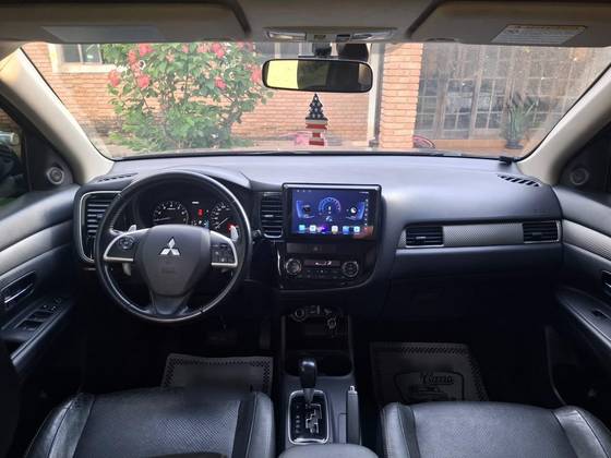 MITSUBISHI OUTLANDER 3.0 GT 4X4 V6 24V GASOLINA 4P AUTOMÁTICO